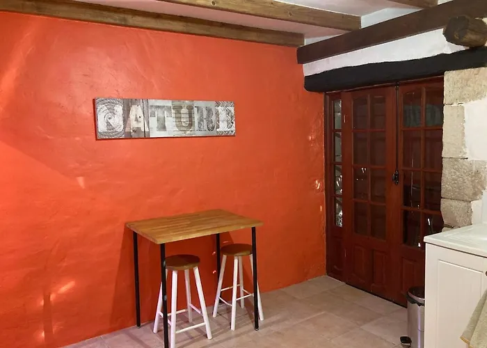 La Maisonnette De La Venelle بيت للعطل